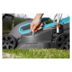 Gardena Elektrische Grasmaaier PowerMax 1200/32 12 Gardena Elektrische Grasmaaier PowerMax 1200/32 -Tuingereedschap Winkel elektrische grasmaaier powermax 1200 32 mg5032 elektrische grasmaaier powermax 1200 32 dez wendbare en lichtgewicht grasmaaier i 3