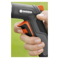 Premium Broes Multifunctioneel Gardena -Tuingereedschap Winkel premium broes multifunctioneel gardena g18317 premium broes multifunctioneel gardena is ideaal voor alle bewateringsklussen dank 3